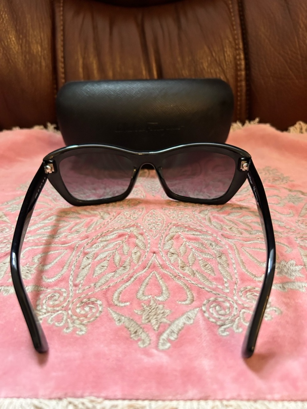 Salvatorre Ferragamo Black Rectangular Women's Sunglasses - Picture 5 of 5